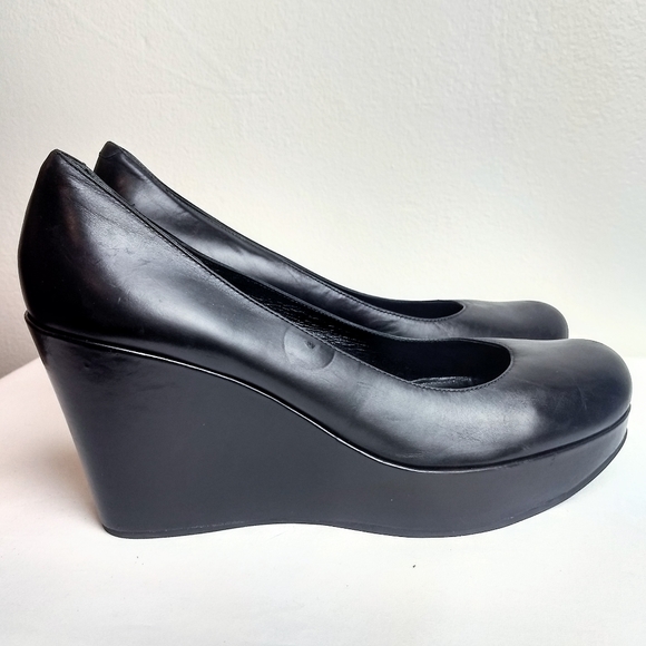 Marc by Marc Jacobs Patent Leather Black Wedge Heel Dressy Professional Pumps - Picture 3 of 9